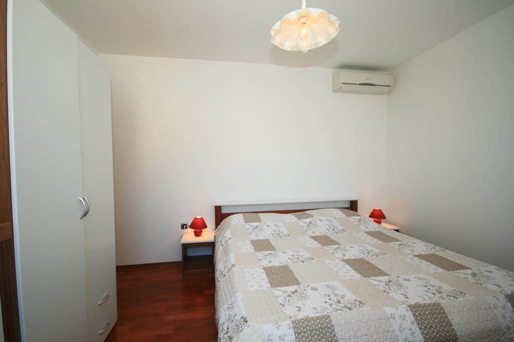 Apartamento Ruzmarinka 4* Baška Exterior foto
