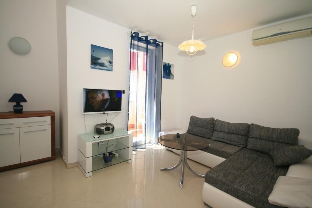 Apartamento Ruzmarinka 4* Baška Exterior foto