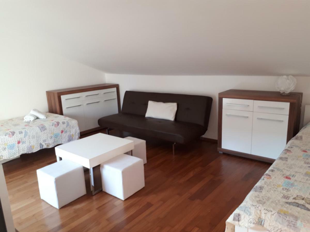 Apartamento Ruzmarinka 4* Baška Exterior foto